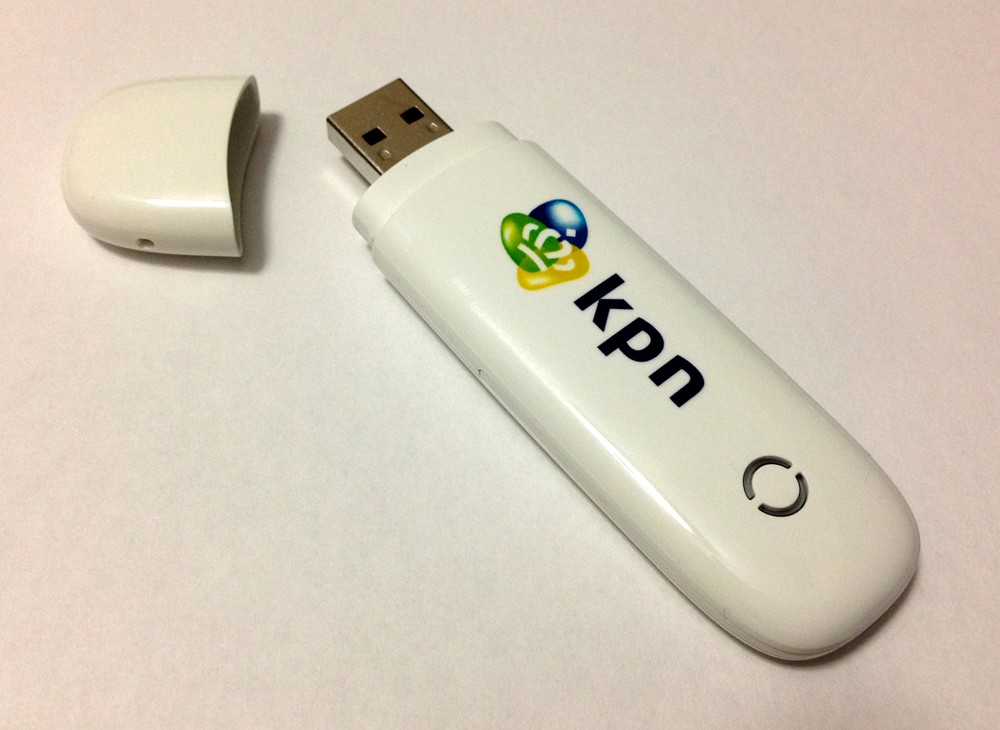 ZTE MF190 Unlocked 3G GSM USB Mobile Broadband Aircard Modem Supports